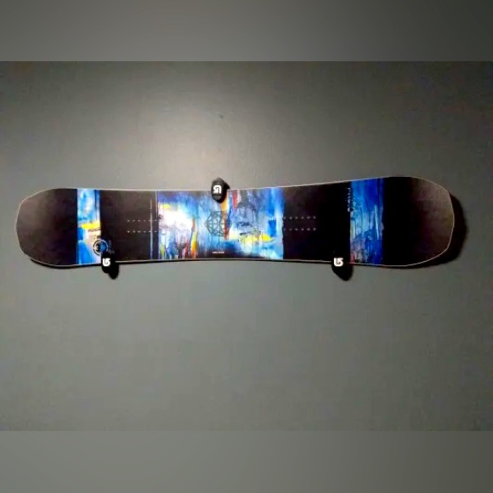 Burton Snowboard wall mount